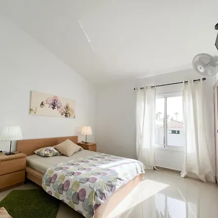 Island Village Apartamento *